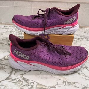 Hoka Women's Clifton 8 Road Running Shoes in the Grapewine/Beautyberry Colorway